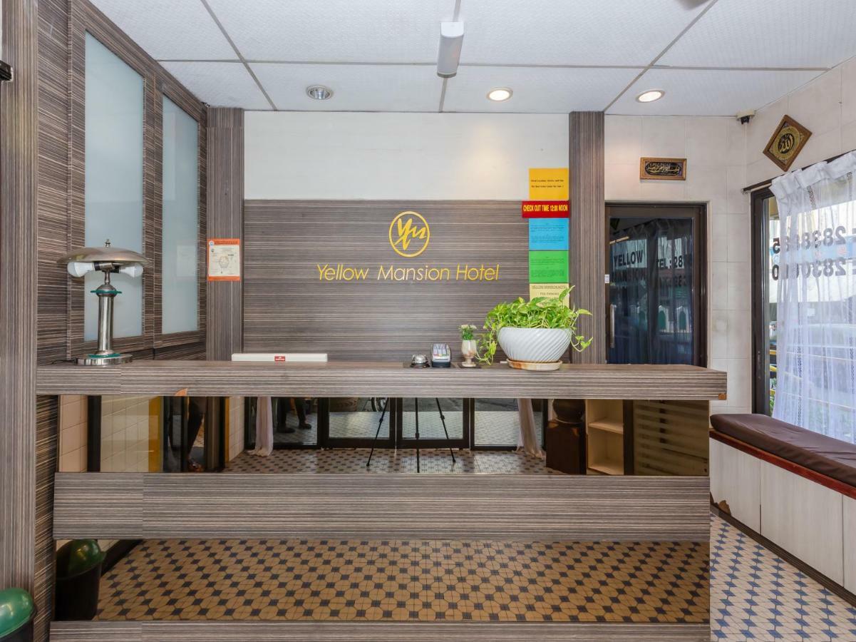 Oyo 1088 Yellow Mansion Banda Kaba Hotel Малакка Экстерьер фото